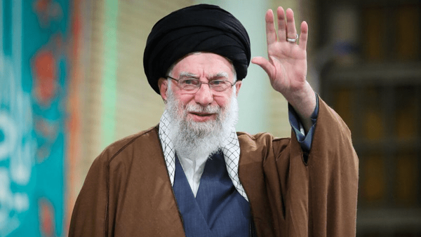 رهبر معظم انقلاب اسلامی به شهادت رسیدند