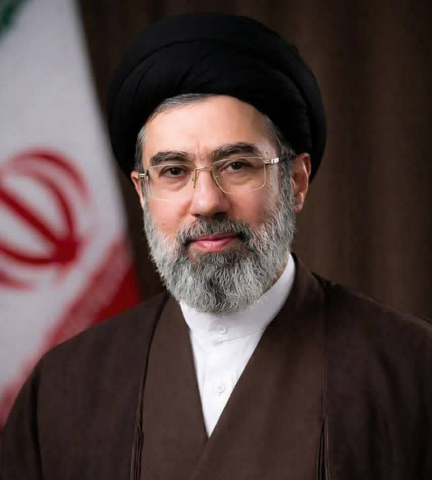 آیت الله سید مجتبی خامنه ای سومین رهبر جمهوری اسلامی ایران شد