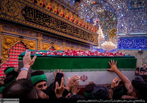 لحظاتی ناب از تشییع میلیونی رهبر انقلاب